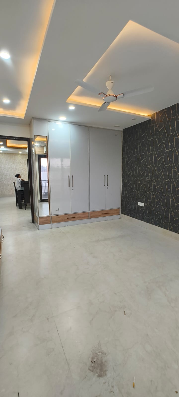 4 BHK + Servant Room Builder Floor For Rent in South City 1 Sector 41 gu