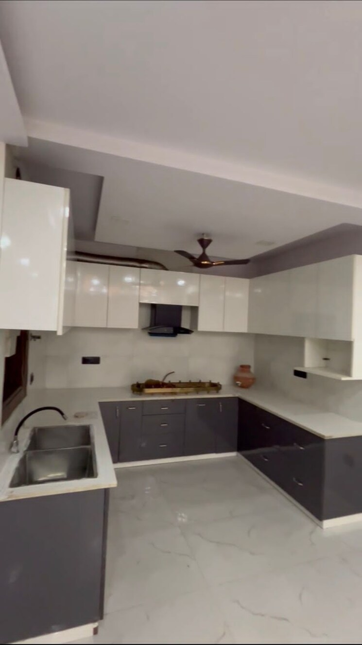 Kitchen, sector 12 3 Bedroom 1600 Sq.Ft. Builder Floor In Sector 12 Gurgaon 9217579