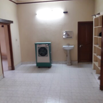 Room in 3 BHK Independent House at Santosh Nagar – for Rent