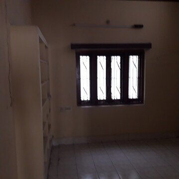Room in 3 BHK Independent House at Santosh Nagar – for Rent