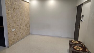 Room in 2 BHK Apartment at Naren Bliss Phase II, Hadapsar – for Rent