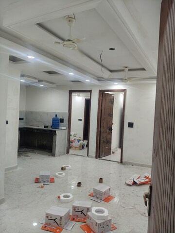 Building Lobby in 3 BHK Builder Floor at Govindpuri – for Rent