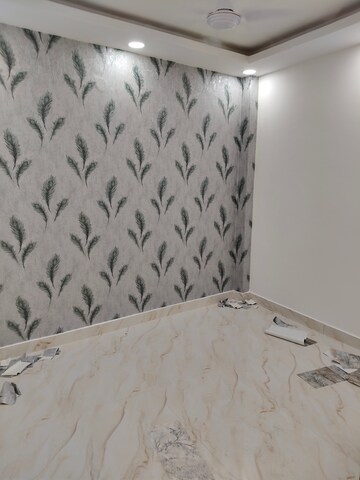 Bedroom in 2 BHK Builder Floor at Govindpuri – for Rent