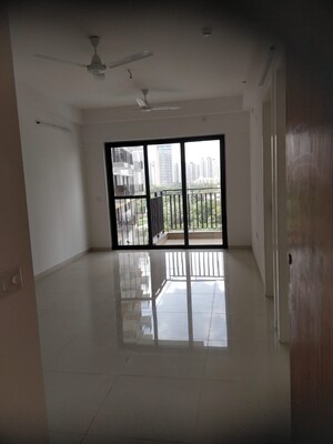2 BHK Apartment For Rent in Amanora Gold Towers, Hadapsar