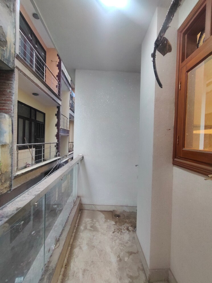 Balcony, govindpuri 3 Bedroom 920 Sq.Ft. Builder Floor In Govindpuri Delhi 9217670