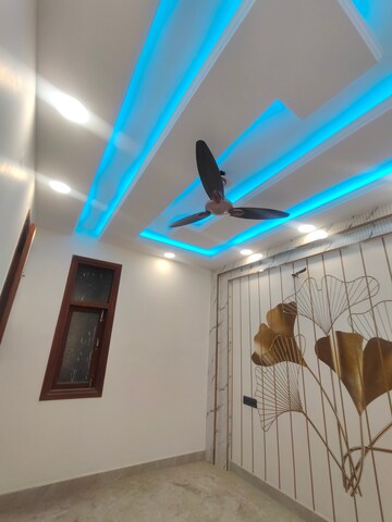 Furnished Amenities in 3 BHK Builder Floor at Govindpuri – for Rent