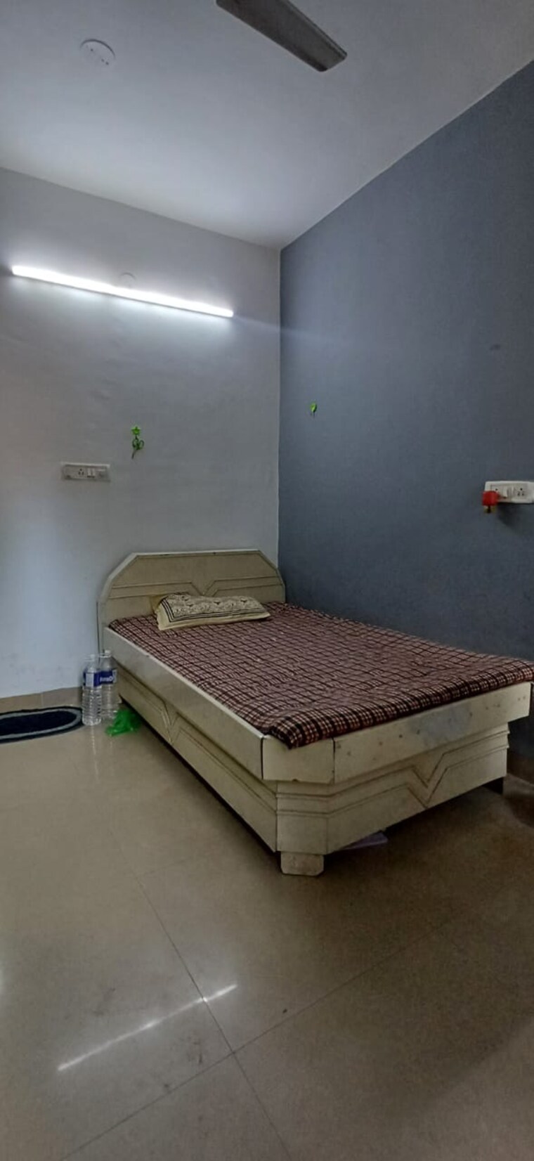 Bathroom, koregaon park 2 Bedroom 1000 Sq.Ft. Apartment In Koregaon Park Pune 9217681