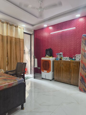 Bedroom in 3 BHK Builder Floor at Govindpuri – for Rent