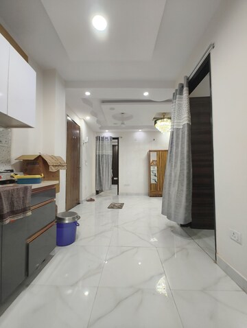 Building Lobby in 3 BHK Builder Floor at Govindpuri – for Rent