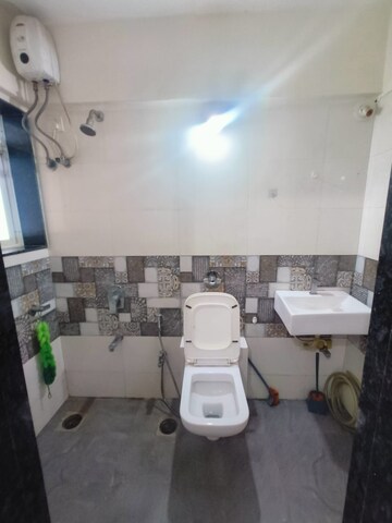 Team Area in 2 BHK Apartment at Sai Siddhi Tower, Ghatkopar East – for Rent