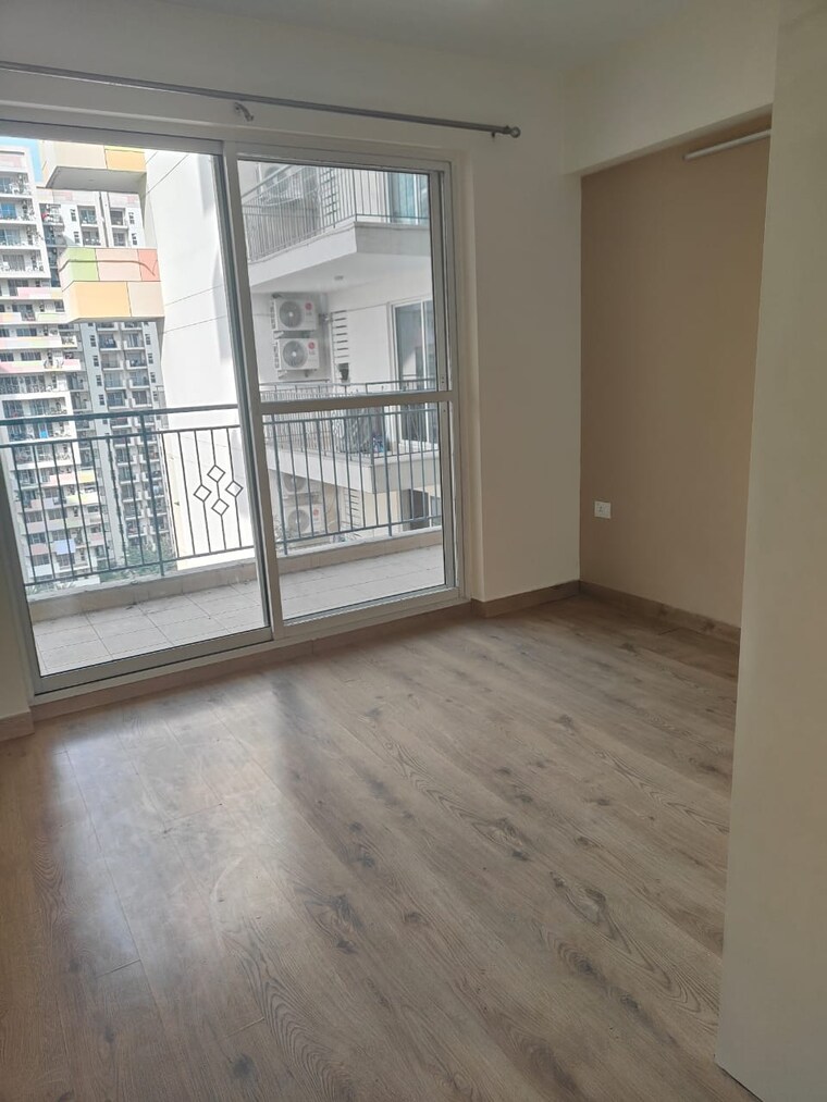 Room, mrg-the-balcony 2 Bedroom 645 Sq.Ft. Apartment In Sector 93 Gurgaon 9217765