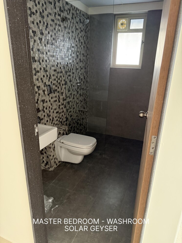 Bathroom, supreme-estia-phase-1 3 Bedroom 1407 Sq.Ft. Apartment In Baner Pune 9217782