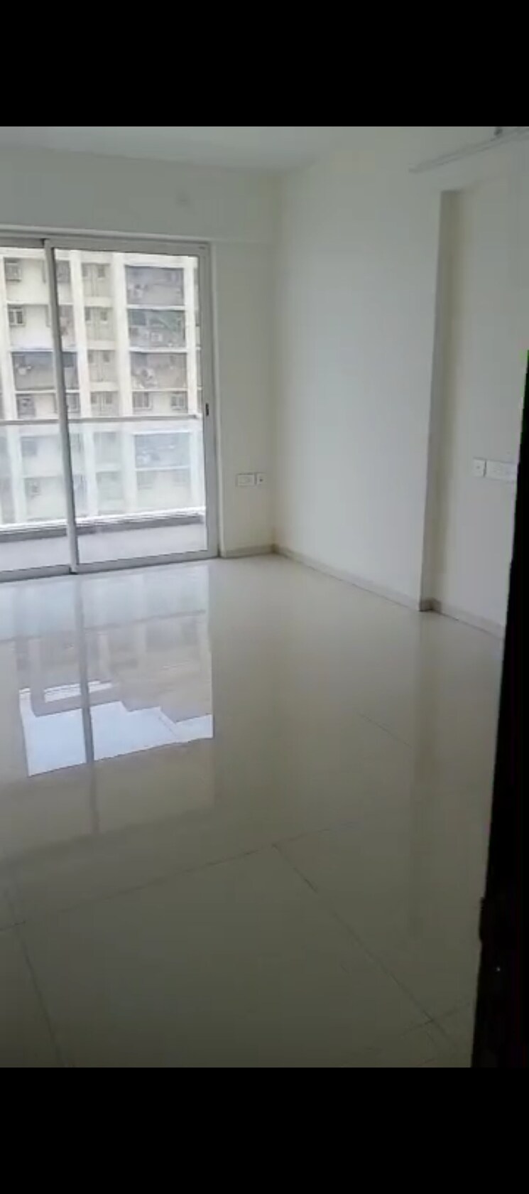 Room, panch pakhadi 3.5 Bedroom 2000 Sq.Ft. Apartment In Panch Pakhadi Thane 9217838