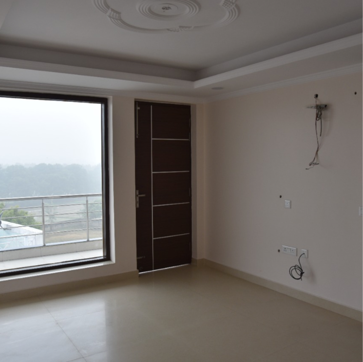 Room, sector 21 3 Bedroom 2050 Sq.Ft. Builder Floor In Sector 21 Gurgaon 9217900