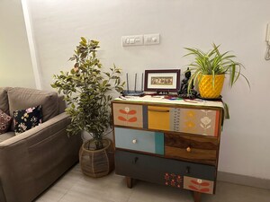 Furnished Amenities in 3 BHK Apartment at Satellite Tower, Goregaon East – for Rent