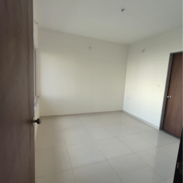 Room in 2 BHK Apartment at Paranjape Schemes Forest Trails, Bhugaon – for Rent