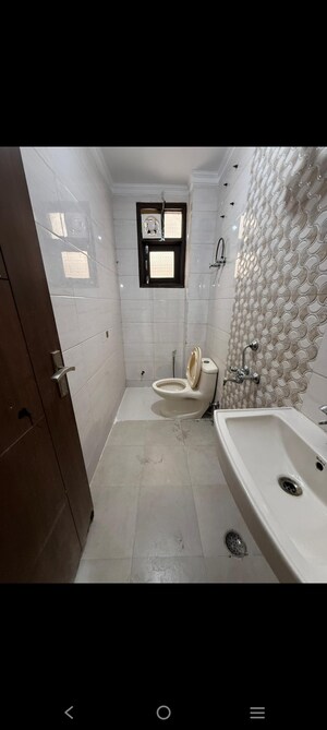 Master Bedroom in 1 BHK Builder Floor at Saket – for Rent