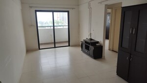 Room in 1 BHK Apartment at Duville Riverdale, Kharadi – for Rent