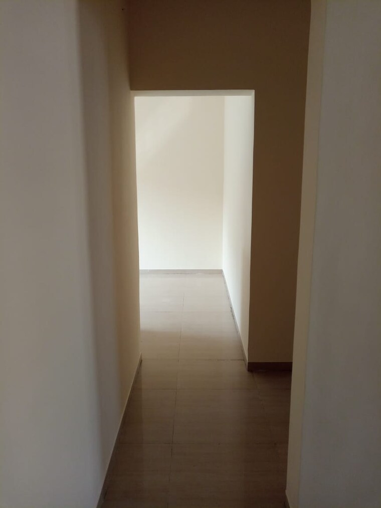 Room, trailokya-meghmalhar 1 Bedroom 516 Sq.Ft. Apartment In Warje Pune 9217980