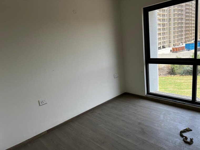 Room, birla-navya 3 Bedroom 350 Sq.Yd. Builder Floor In Sector 63a Gurgaon 9217987
