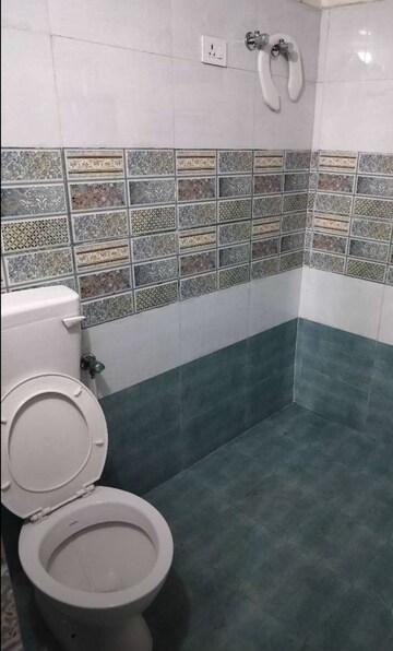Bathroom in 2 BHK Apartment at Dragon Age The Citadel, Chinhat – for Rent