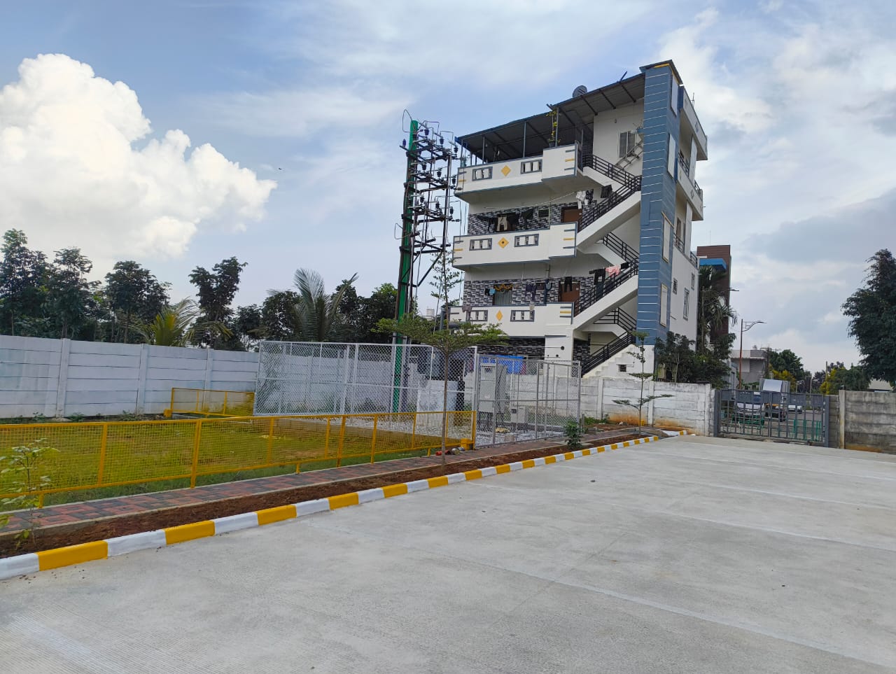 Plot For Sale in Kpn Villa 