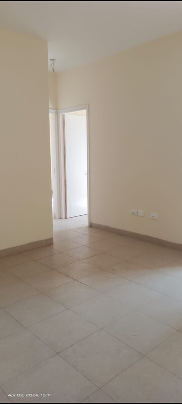 Room in 2 BHK Apartment at Sector 6 Wave City – for Sale