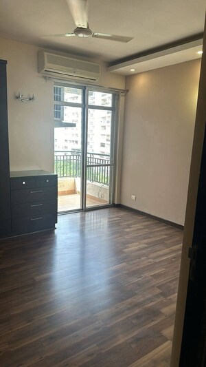 Room in 3 BHK Apartment at Central Park II-Bellevue, Sector 48 – for Sale