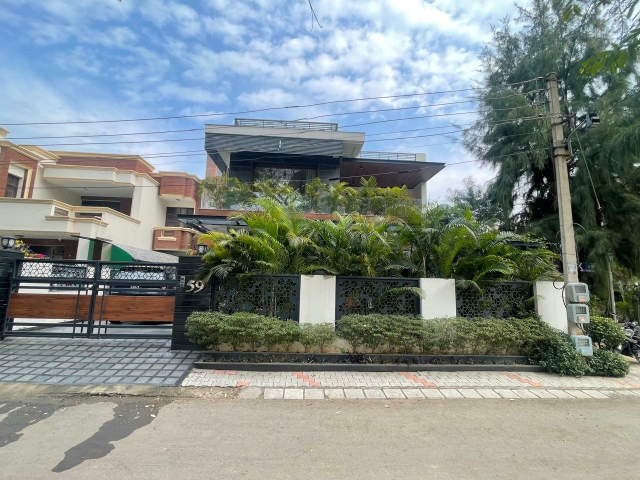 6 BHK + Extra Room Independent House For Sale in Sector 71
