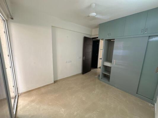 2.5 BHK + Study Room Builder Floor For Rent in Signature The Serenas