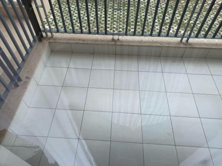 Balcony, signature-the-serenas 2.5 Bedroom 853 Sq.Ft. Builder Floor In Sohna Sector 36 Gurgaon 9218029