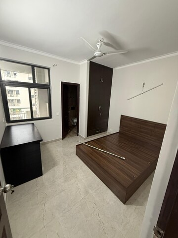 Room in 3 BHK Apartment at Supertech Czar Suites, Omicron I Greater Noida – for Sale
