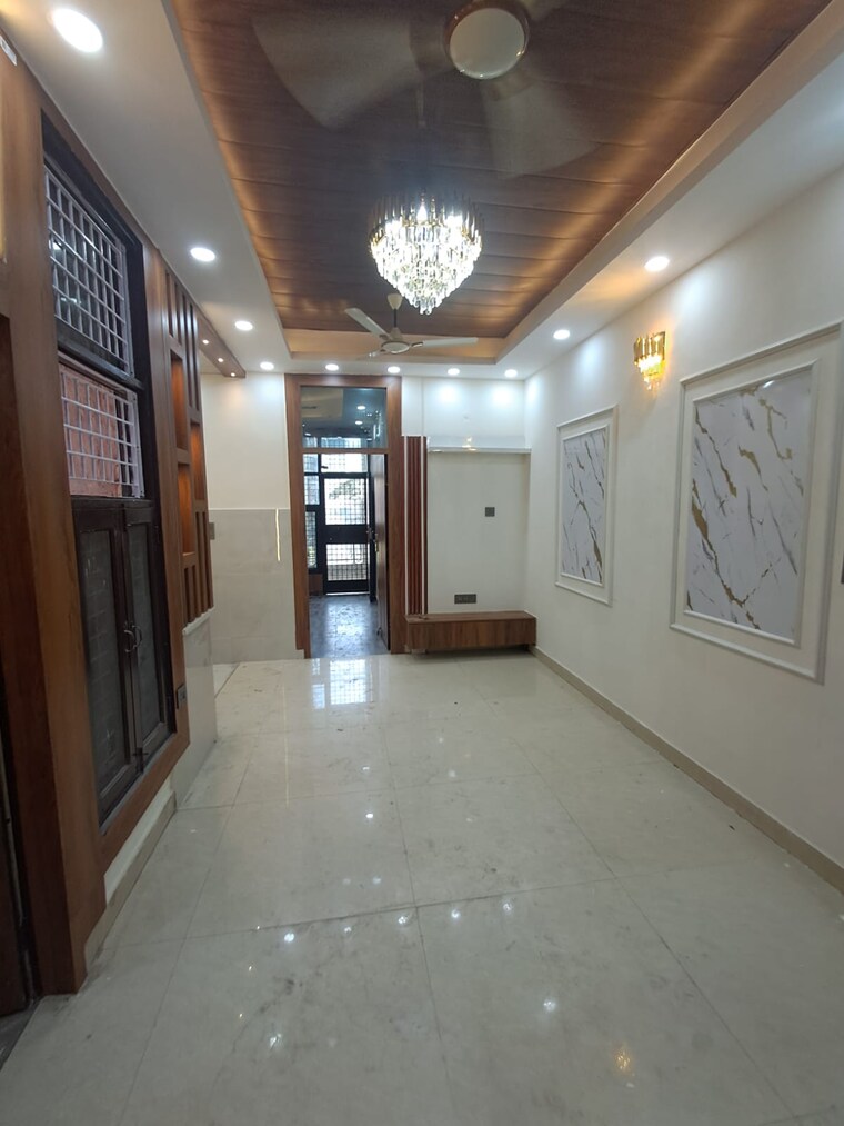 undefined, tri nagar 4 Bedroom 1500 Sq.Ft. Builder Floor In Tri Nagar Delhi 9218047