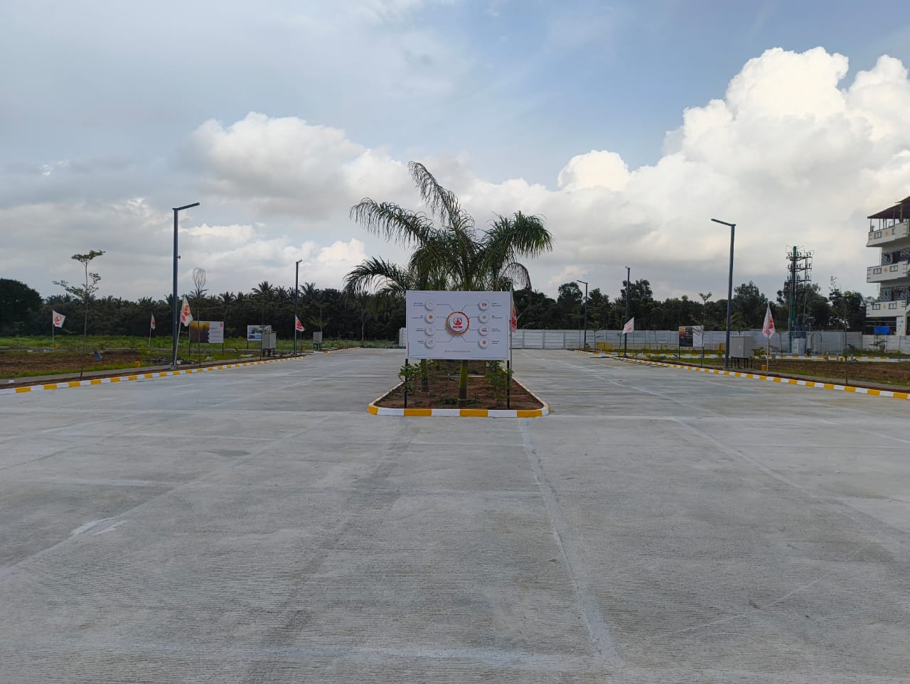 Plot For Sale in Kpn Villa 