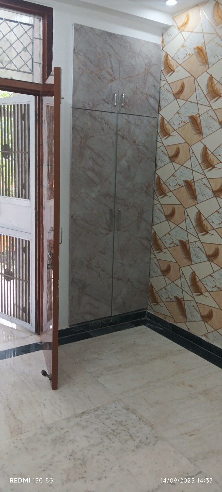 Bedroom, shalimar garden 3.5 Bedroom 1600 Sq.Ft. Builder Floor In Shalimar Garden Ghaziabad 9218070