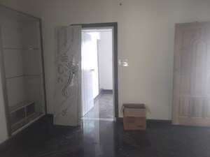Room in 2 BHK Builder Floor at Nri Layout – for Rent