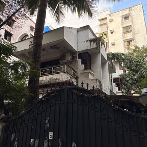 5 BHK Independent House For Sale in Goregaon West