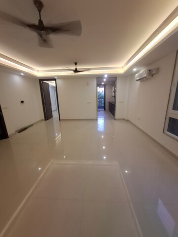Furnished Amenities in 3 BHK Builder Floor at Kohli One Malibu Town, Sector 47 – for Rent