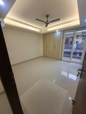 Furnished Amenities in 3 BHK Builder Floor at Kohli One Malibu Town, Sector 47 – for Rent