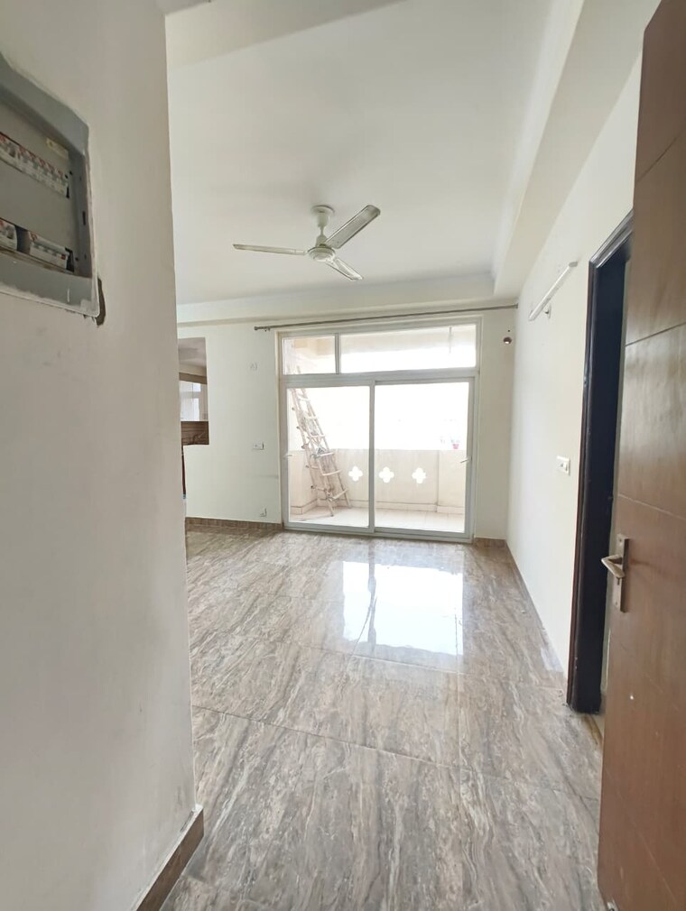 Bathroom, gardenia-gateway 2.5 Bedroom 1265 Sq.Ft. Apartment In Sector 75 Noida 9218118