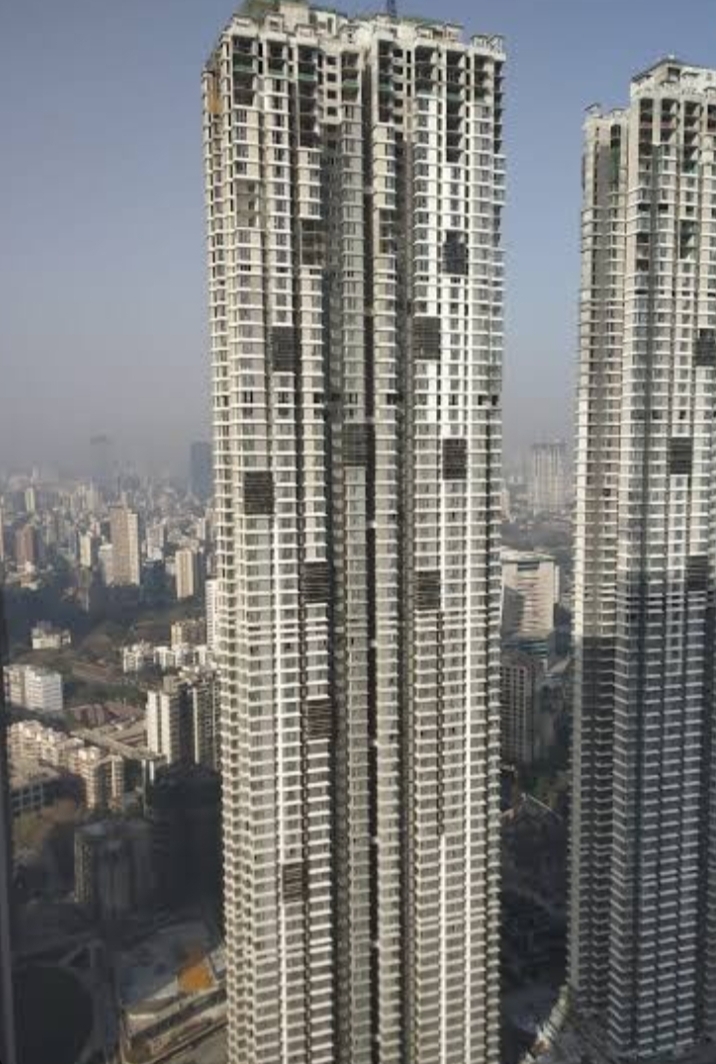 3 BHK + Extra Room Apartment For Sale in Lodha Allura