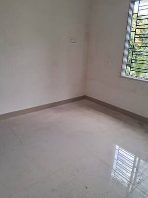 Room in 2 BHK Apartment at Barasat – for Sale