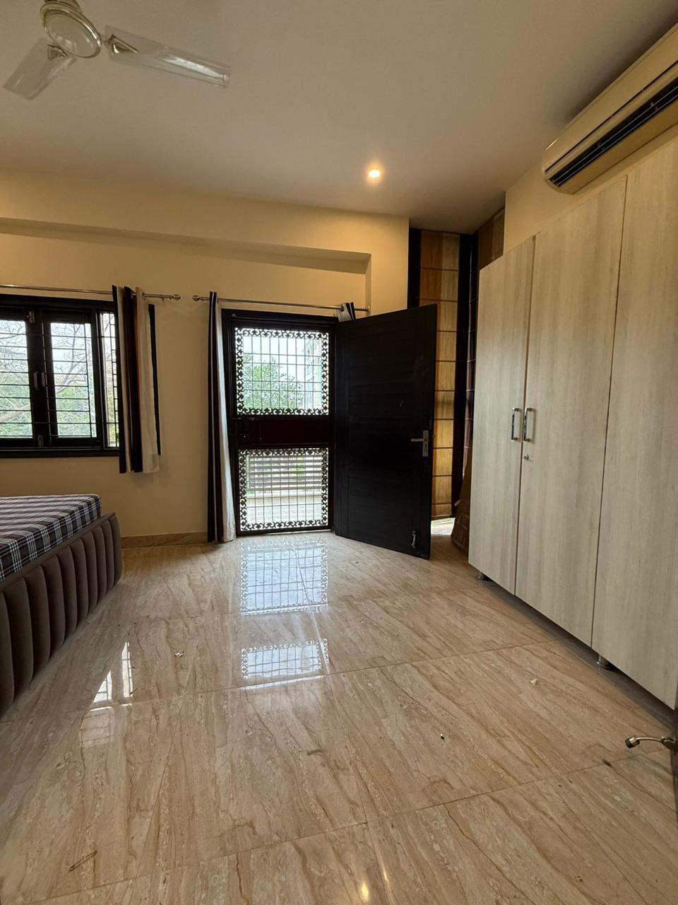 2 BHK + Study Room Builder Floor For Rent in Ansal Royale Casa