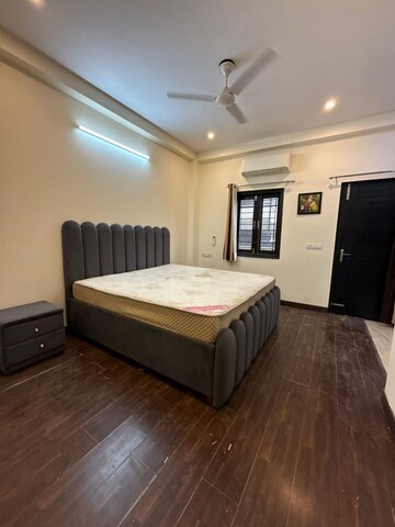 Bedroom in 2 BHK Builder Floor at Ansal Royale Casa, Sector 55 – for Rent