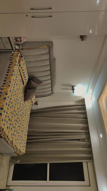 Staircase in 4 BHK Apartment at Parsvnath Green Ville, Sector 48 – for Rent