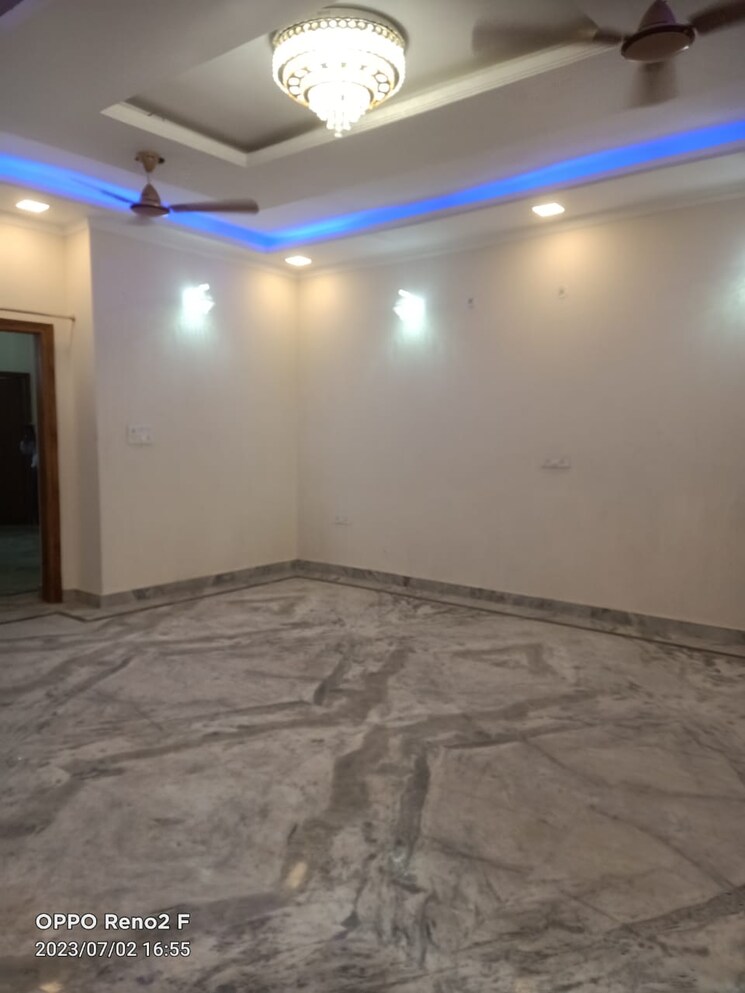Room, green fields colony 3 Bedroom 1450 Sq.Ft. Builder Floor In Green Fields Colony Faridabad 9218195