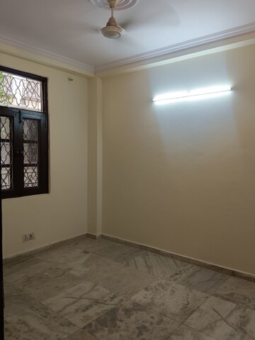 Room in 3 BHK Builder Floor at Khirki Extension – for Rent