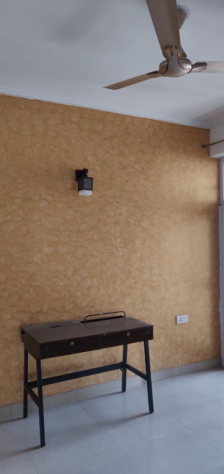 undefined, amrapali-crystal-homes 3.5 Bedroom 1700 Sq.Ft. Apartment In Sector 76 Noida 9218201