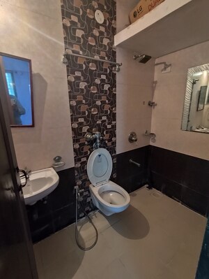 Master Bedroom in 1.5 BHK Apartment at Vihang Valley Phase1, Kasarvadavali – for Rent