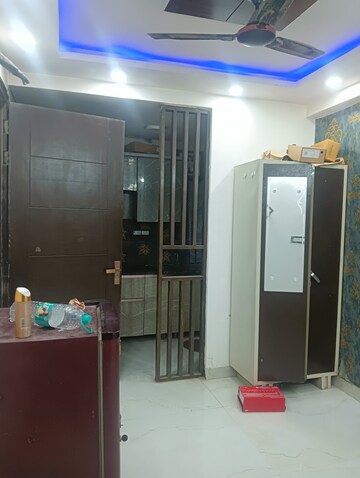 Living Room in 1.5 BHK Builder Floor at Govindpuri – for Rent
